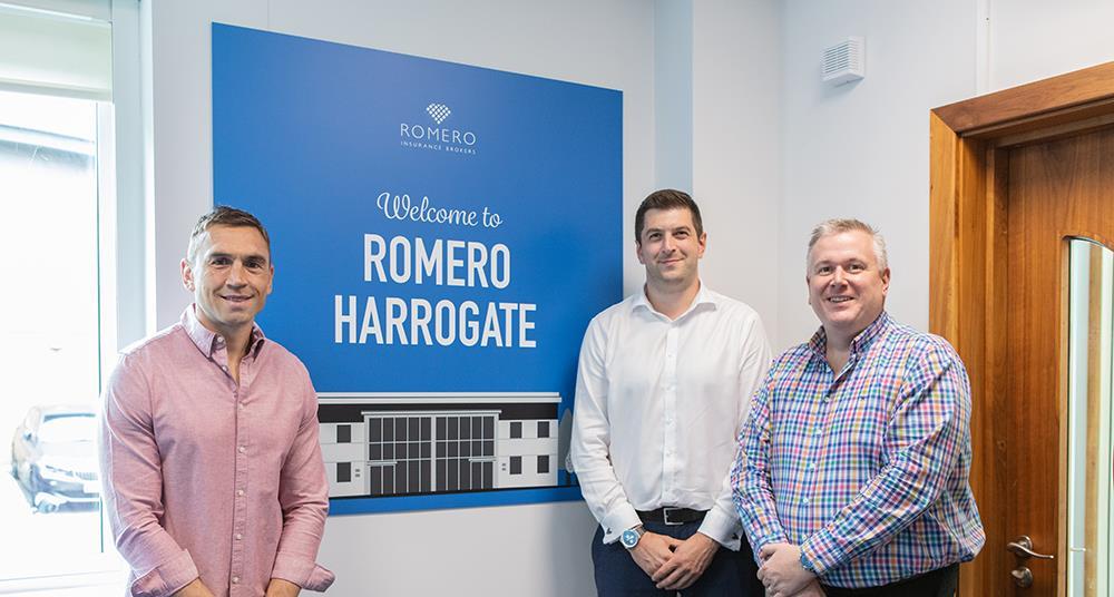 Rugby legend opens Romero Insurance Brokers’ seventh UK