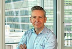 Rob Houghton Headshot