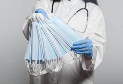 facemasks doctor 