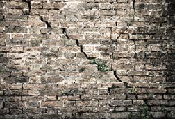 subsidence crack wall
