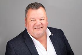 Neil Jenkinson (8515)005 - LoRes