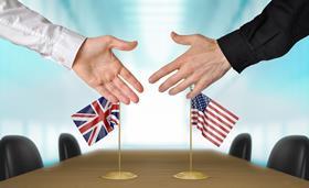 shake hands US and UK