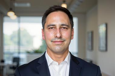 Tom Anderson, Aon