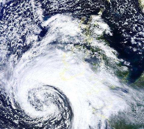 Atlantic storm to batter UK