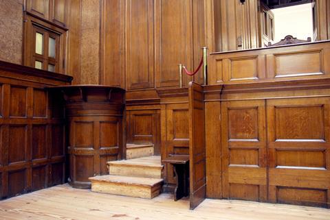 court room 